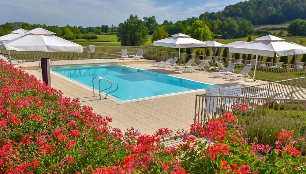Le clos champagnac at Hotel Golf Chateau de Chailly