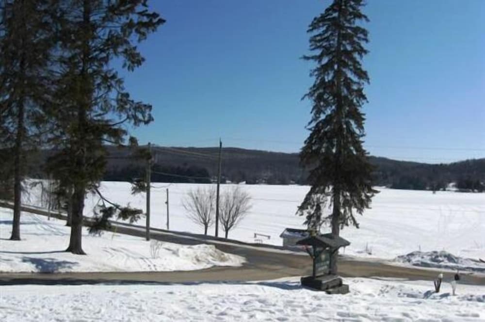 GetAways At Haliburton Heights