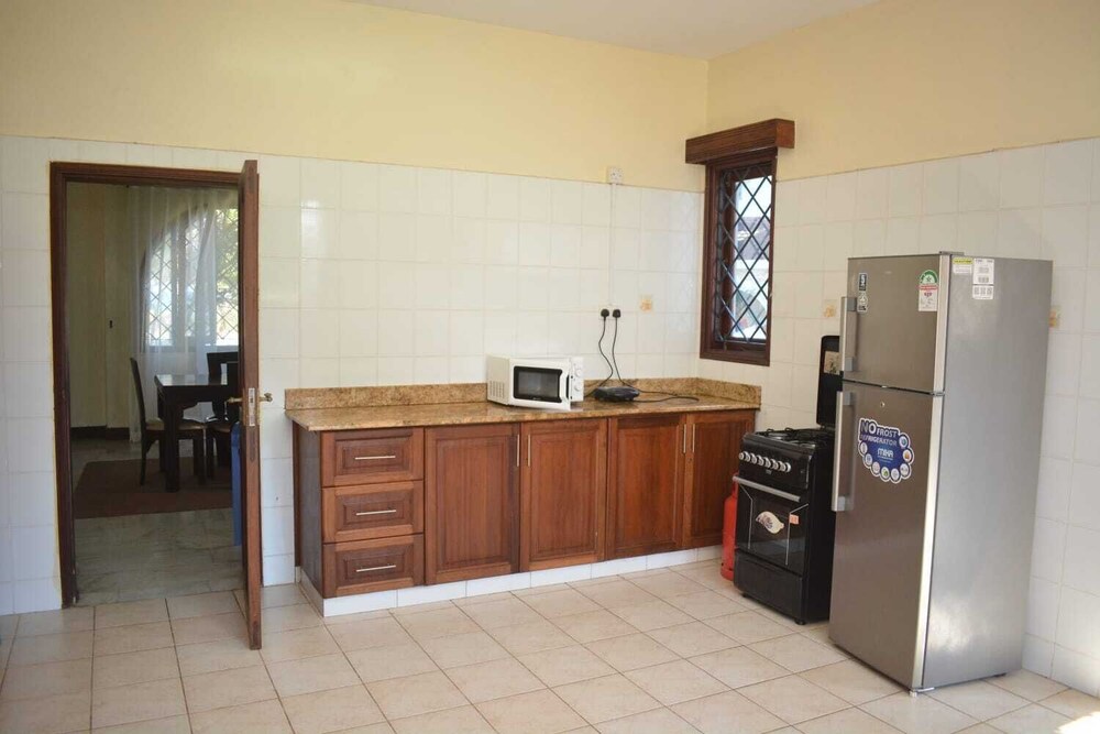 Lux Suites Dofils Creek Residence Nyali view 4
