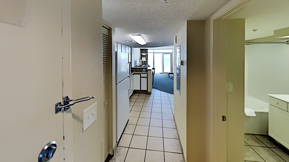 Atlantica 554 1 Bedroom Condo