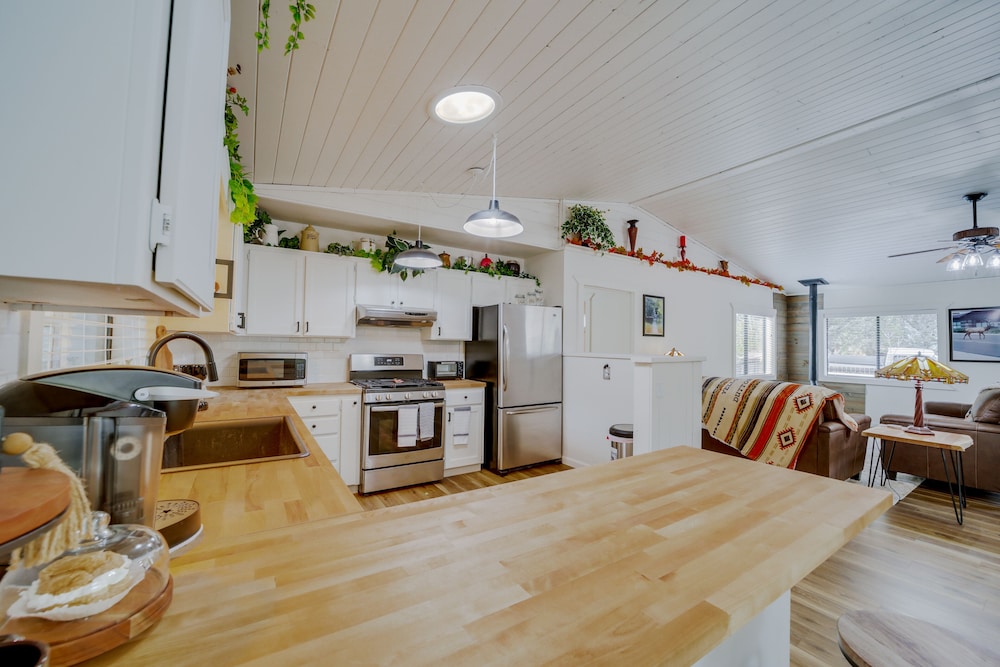 Payson Vacations - Pet-friendly Payson Cabin w/ Game Room! - Property Image 28