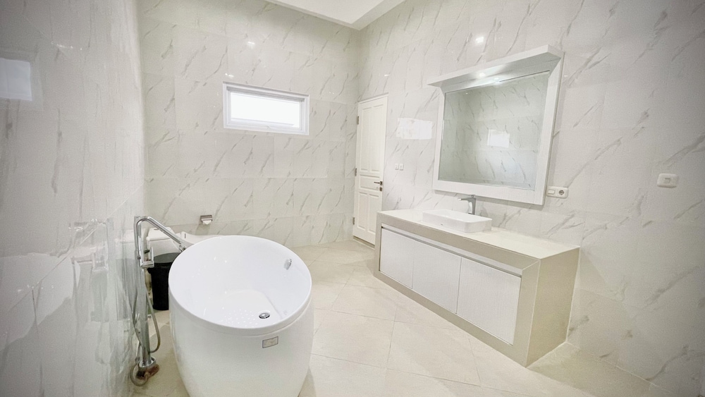 RRR Luxury Villas