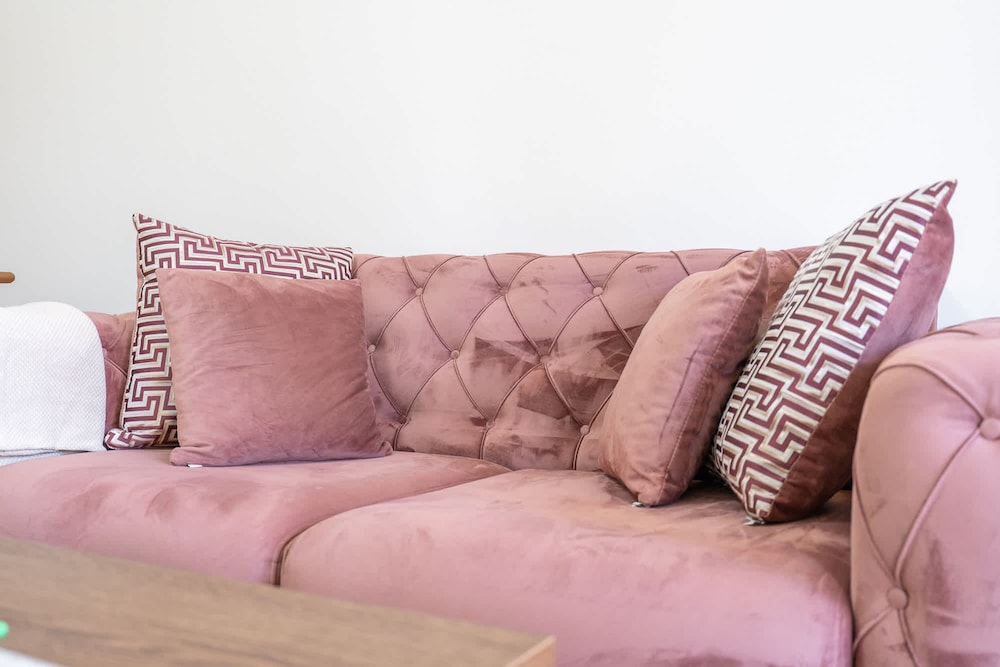 Magnificent 1 BR Apt Situated on a Prime Location