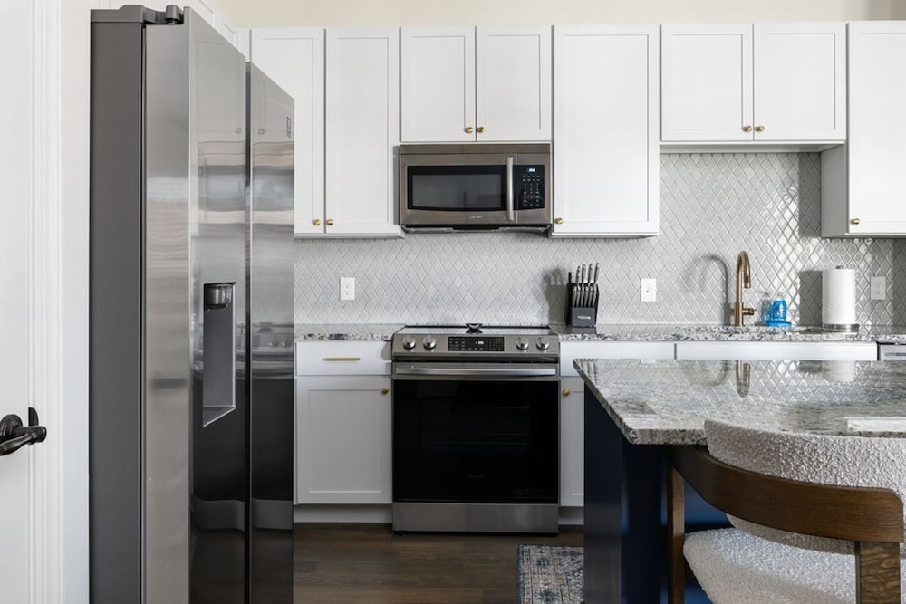 Premium 2BR at Luxe23