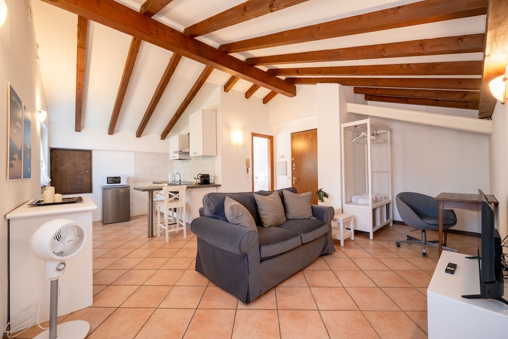 Cascine Apartments by Wonderful Italy
