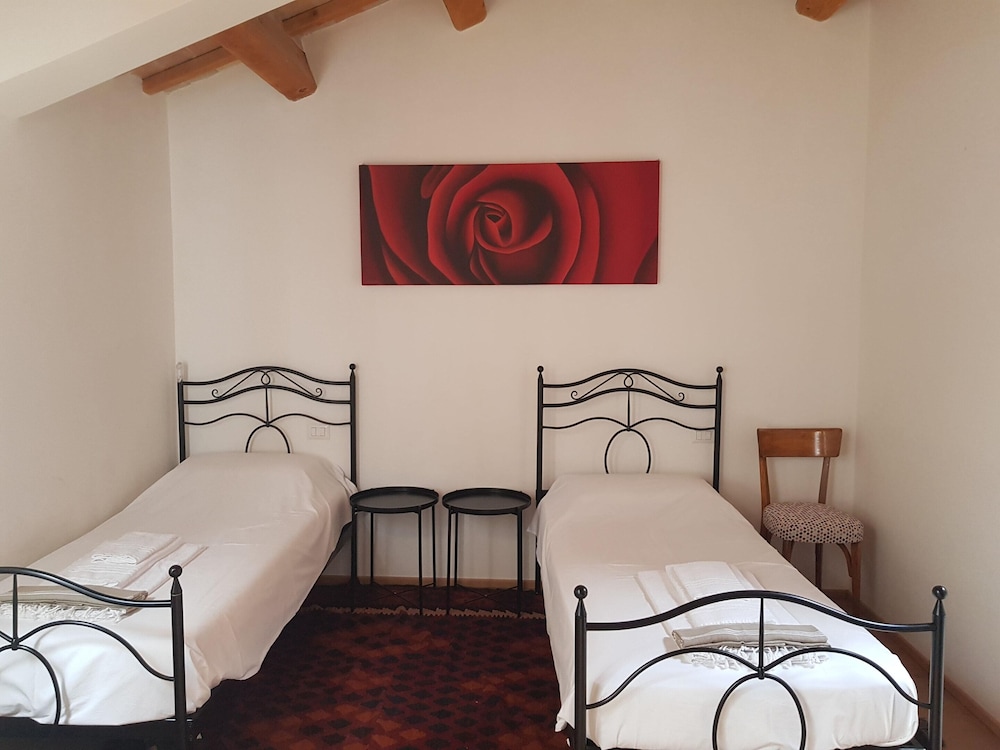 Manor in Marche With Pool and Adriatic Views photo 2