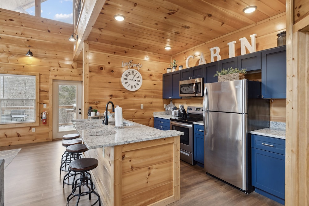 Big Bear Splash 2 Bedroom Cabin