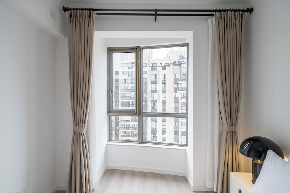 Tyms Spacious 3BR 2BA APT Laishi Di
