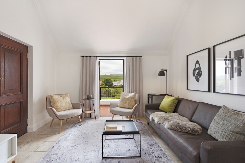 Winelands Golf Lodges at De Zalze