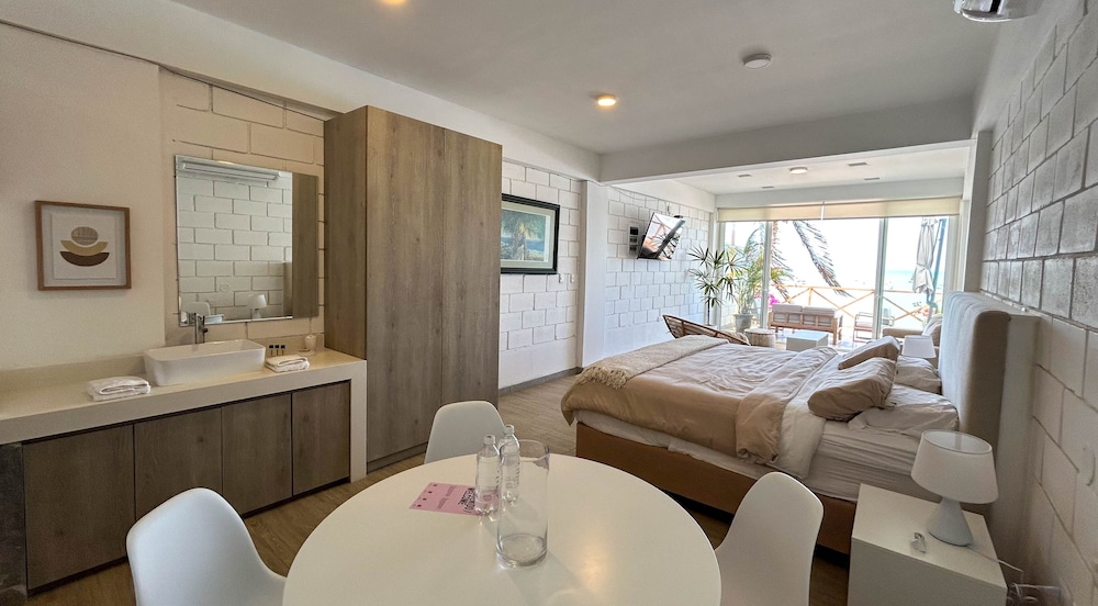 Marina by Wynwood House view 4