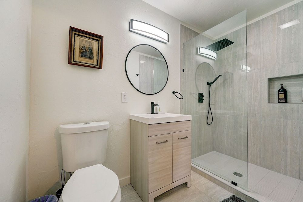 Renovated 2BR Near Paseo With Wifi Smart TV 31B