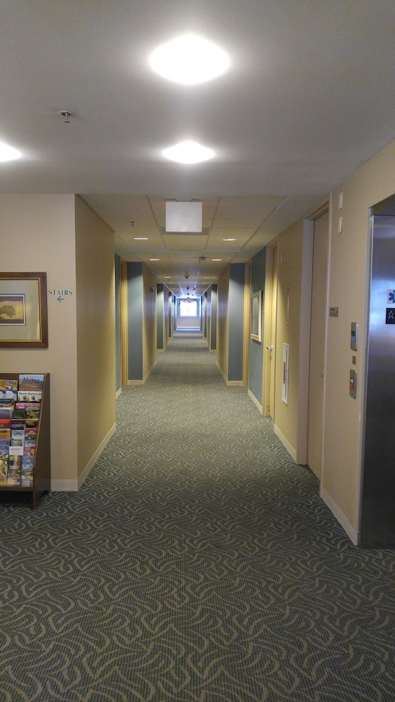 Ashland Vacations - Warren Conference Center and Inn - Property Image 3