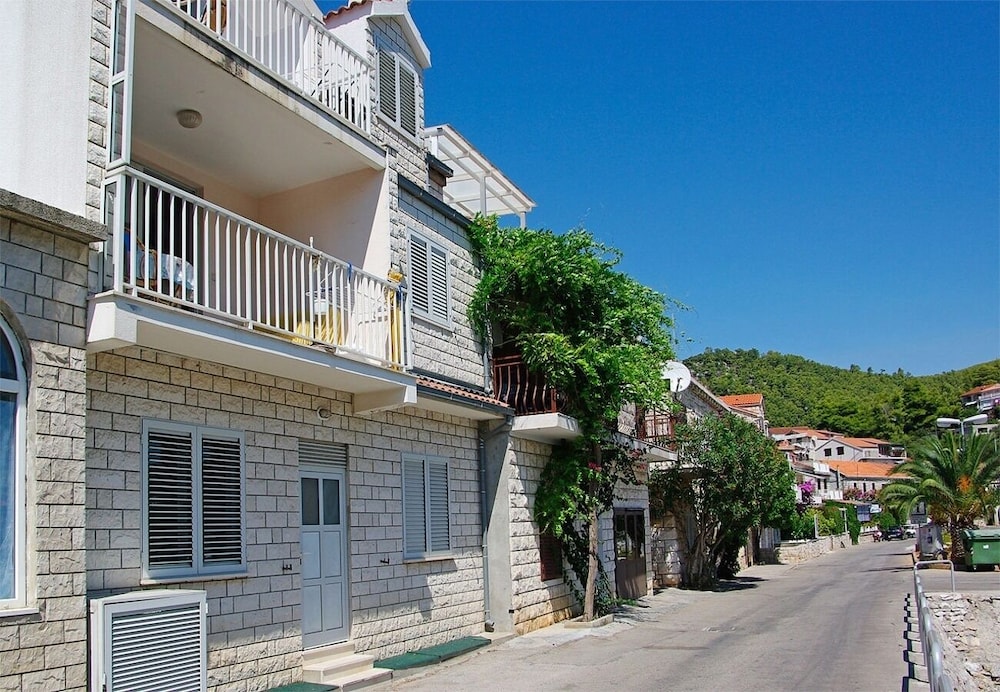 Velo - 10 m From sea - A1 Marija view 3
