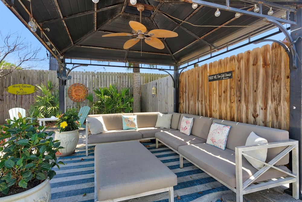 Suzwinks Beach House