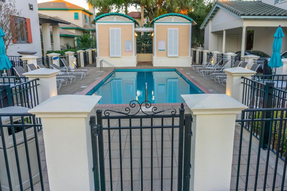 9 Rue Martine in Miramar Beach