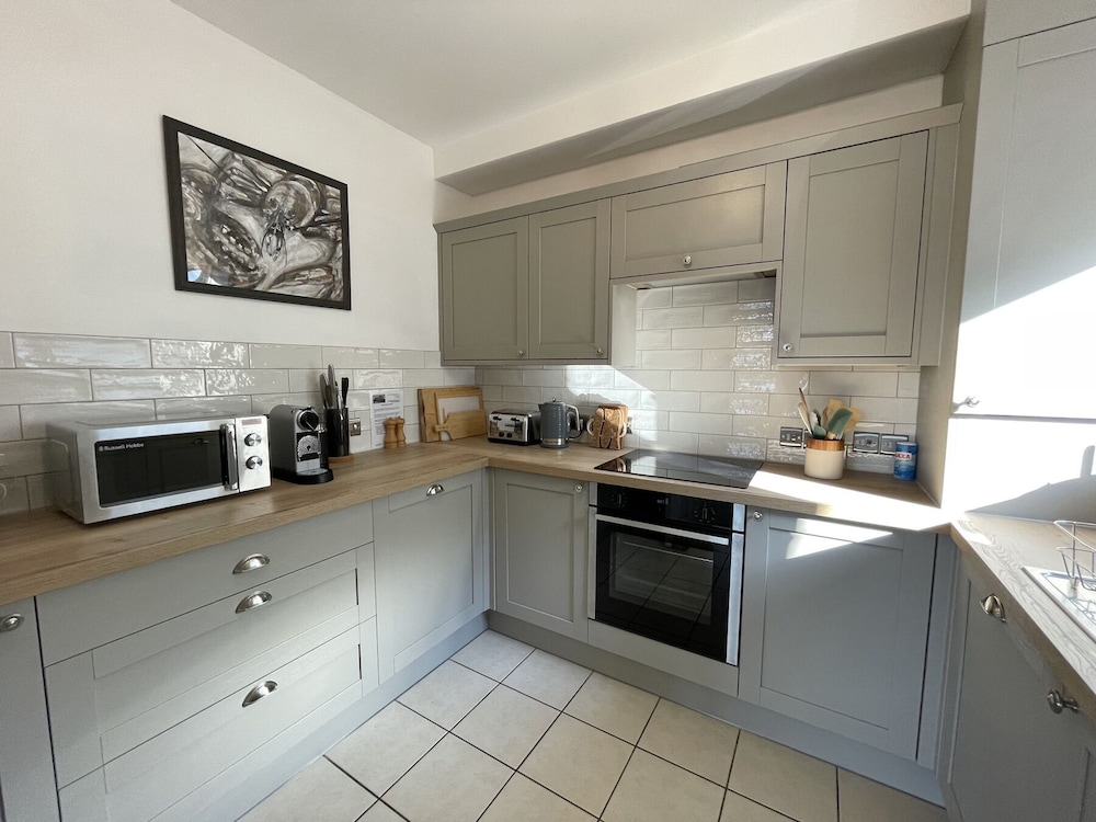 12 Thurlestone Rock