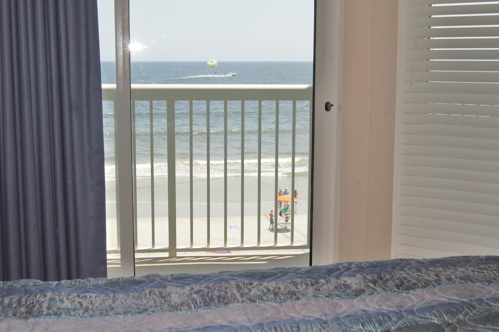 Sunrise Pointe 4F by RedAwning