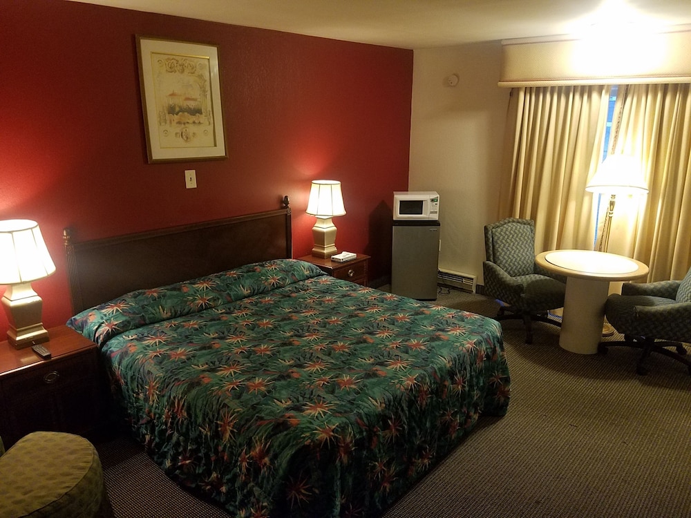Maplehurst Motel