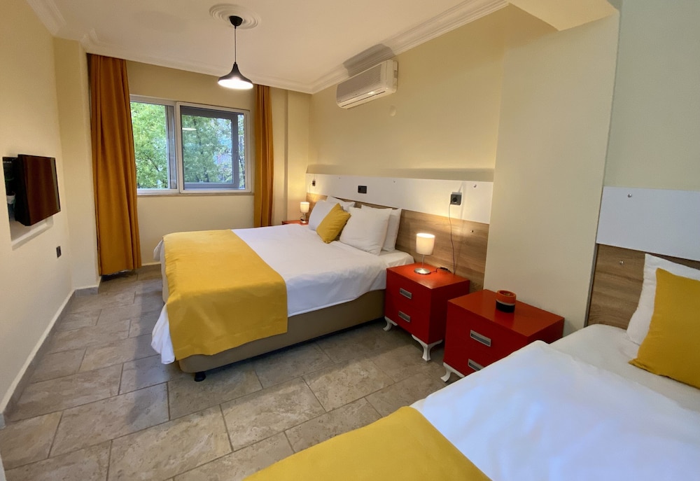 Ten Apart Hotel - Image 29
