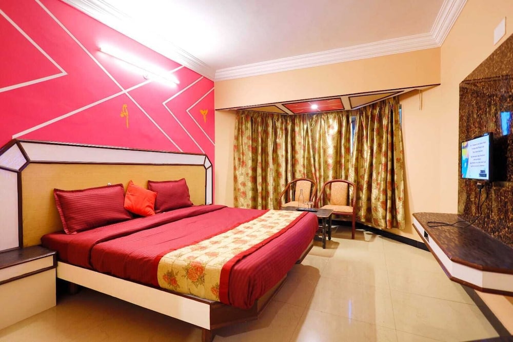 Hotel Sapphire Paradise