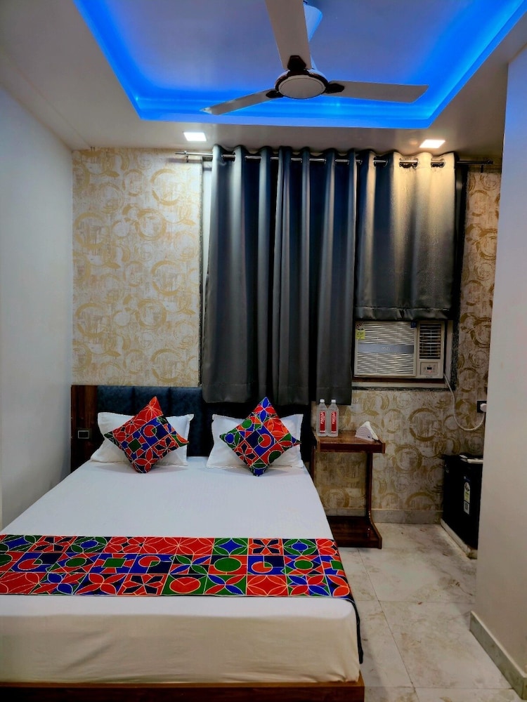 Hotel Shiv Grand SV