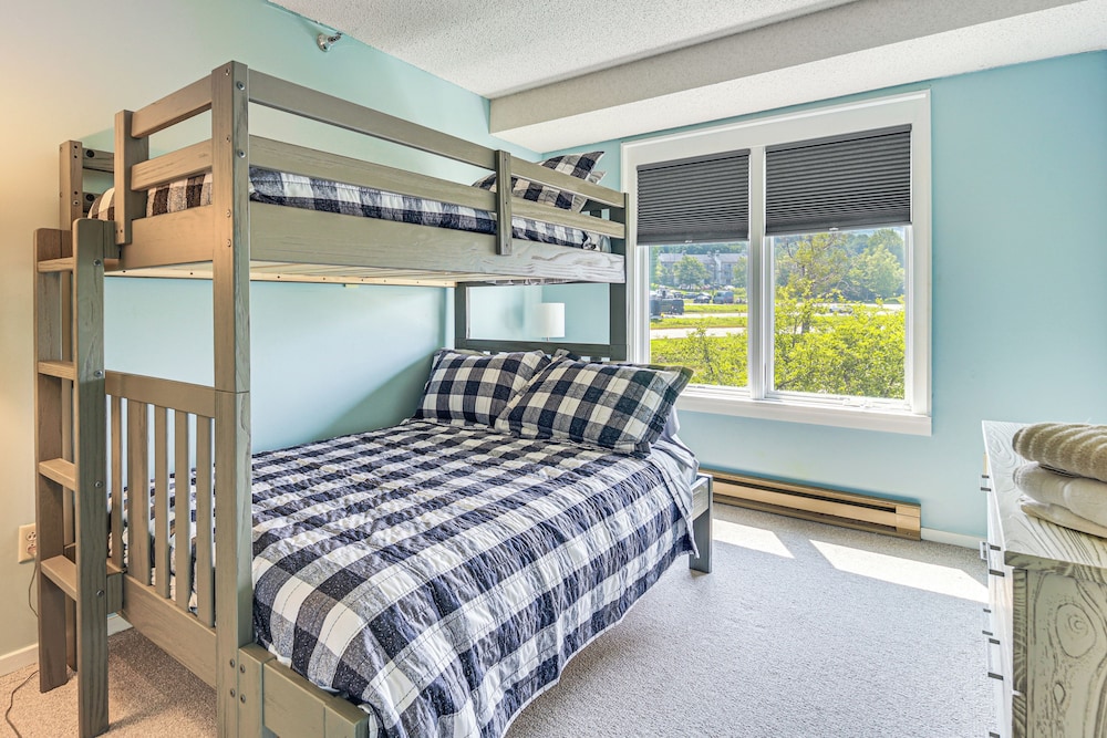 Walk to Bolton Valley Resort: Condo w/ Mtn Views!