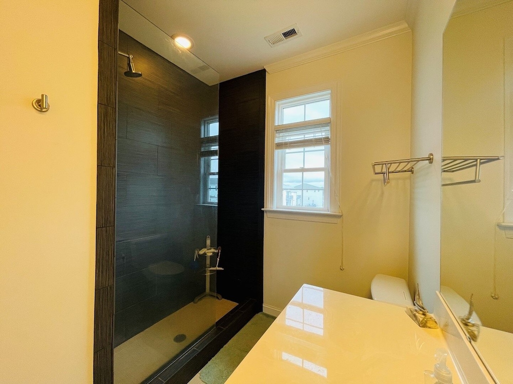 Compass Rose 4 Bedroom Home by RedAwning