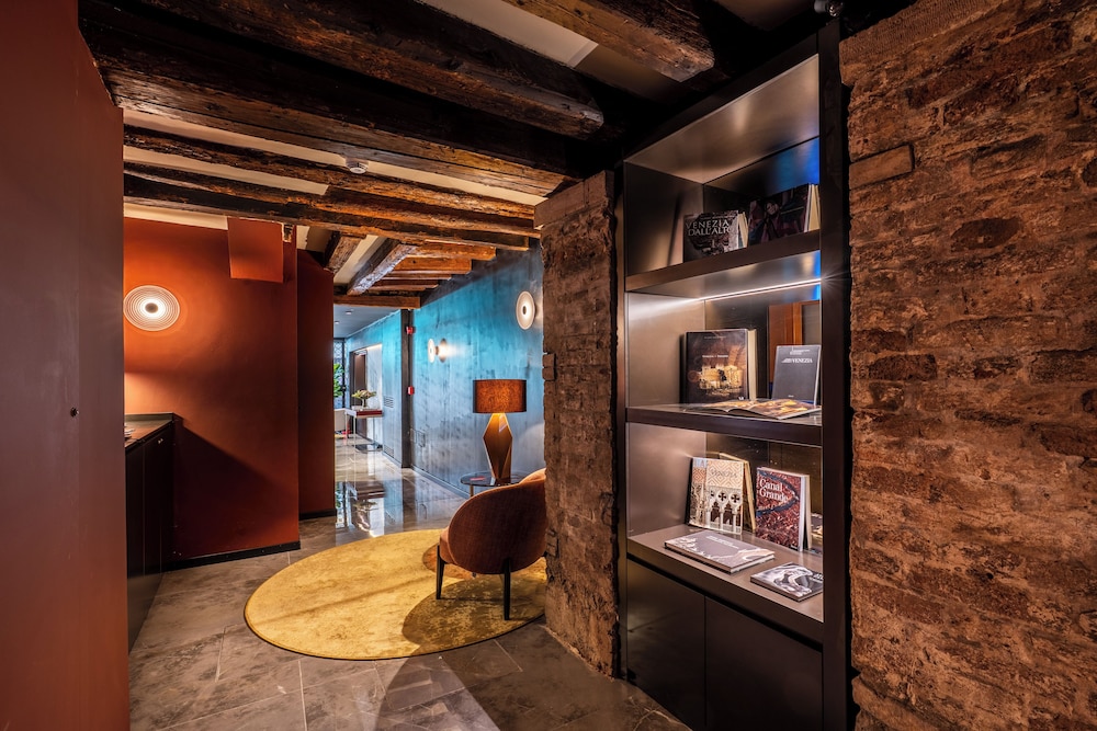 Palazzo Rota Luxury Apartments