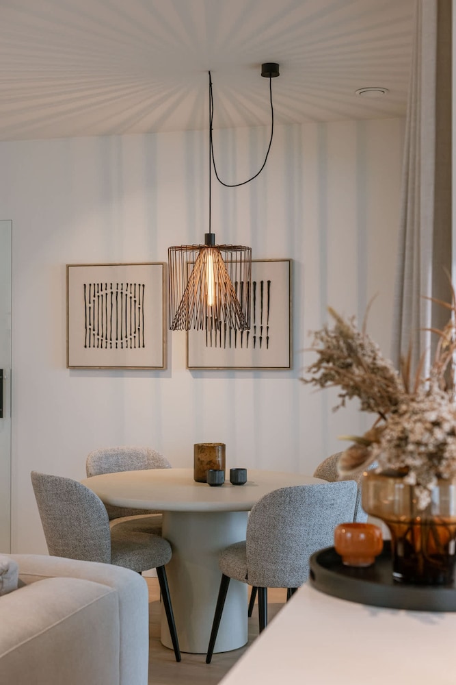 Ostend Luxury 4-guest Balcony and Free Parking