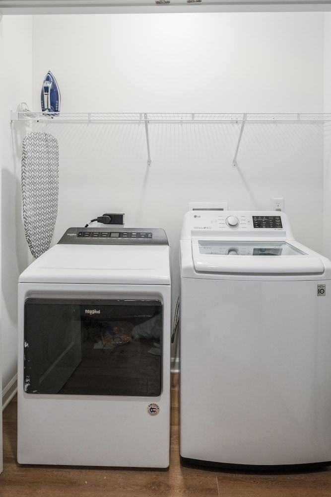 Luxurious Apartments - Pool Gym Bikes