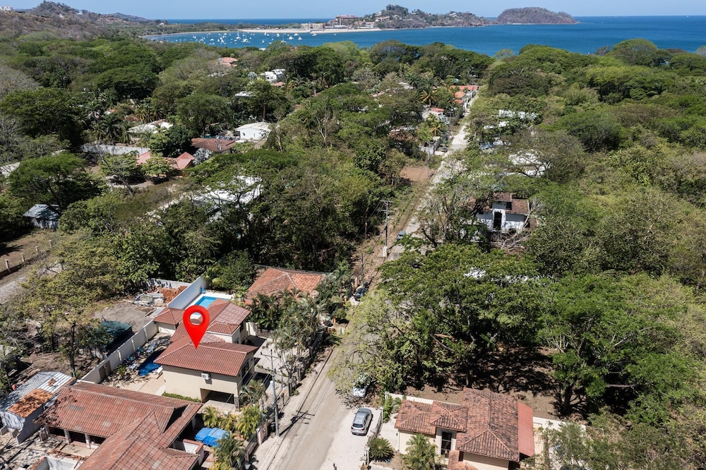 Freshly Updated 3BR With Pool Walk to the Beach Casa Luz de Luna