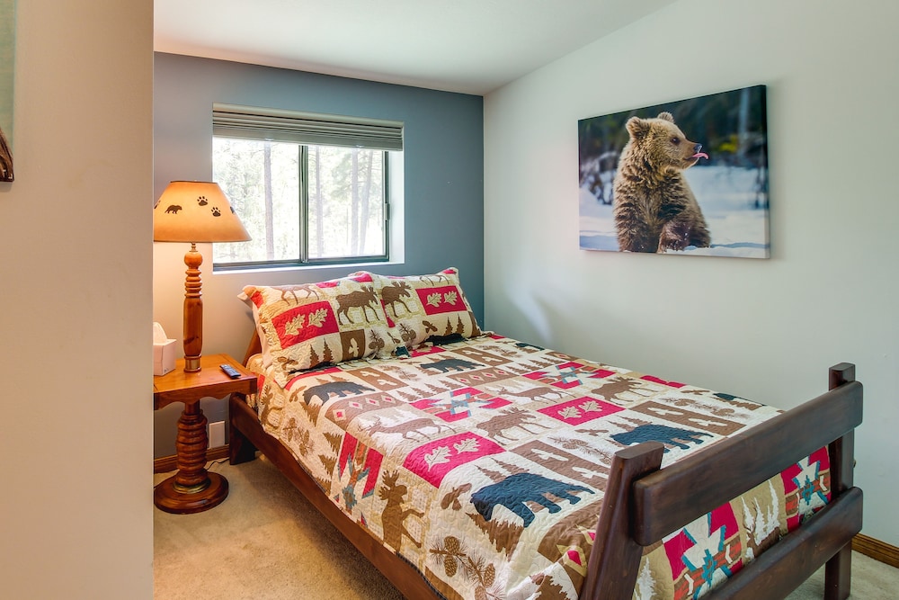 < 1 Mi to Rainbow Lake: Family Home w/ Fire Pit view 4