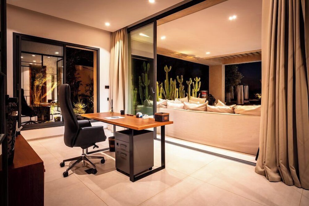 Villa Blanchette Marrakech – Villa Élégante avec Piscine Chauffée et Spa Privatif