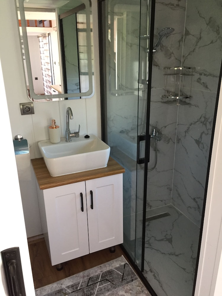 Sakız Tiny House & Apart