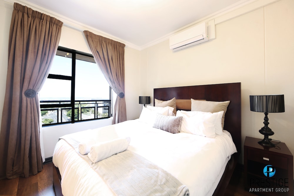 Prestige Apartment Sandton at Westpoint