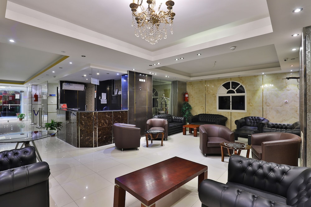 OYO 209 Mayar International Furnished 2 — photo 11