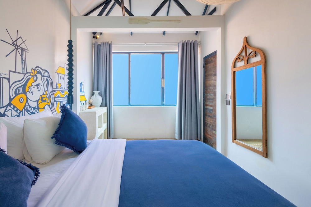 Studio Santorini - 1 BR Loft in Canggu
