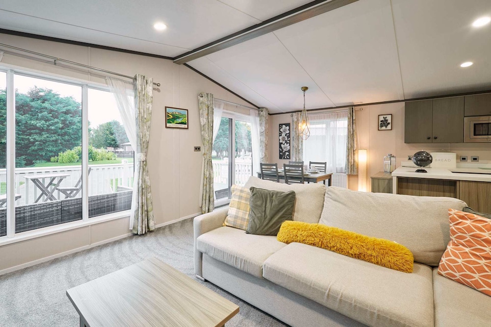 Host Stay Gleneagles Lodge