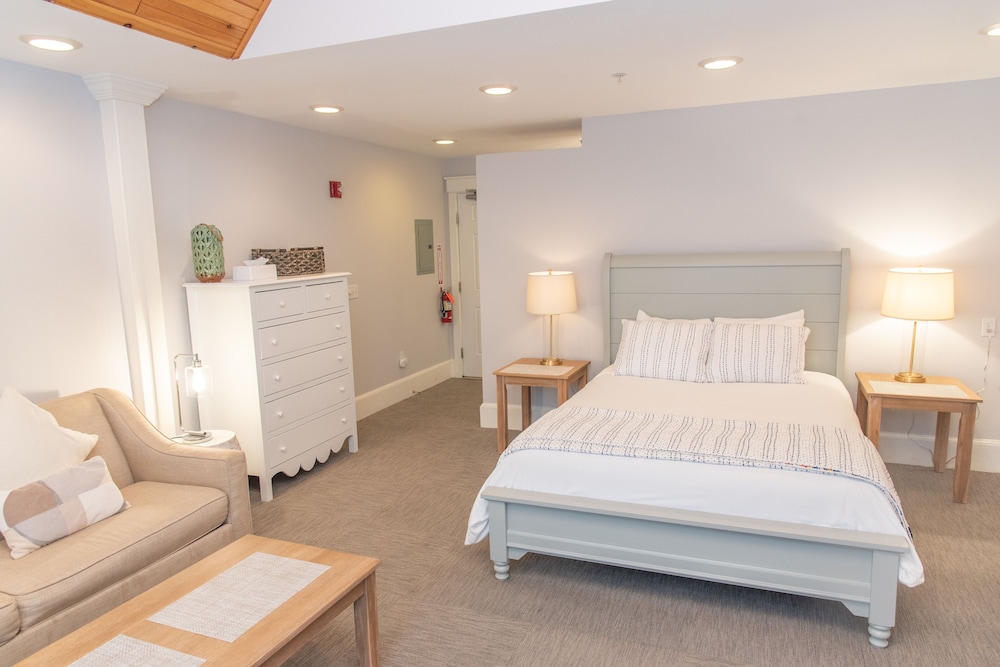 Inn On Peaks Island