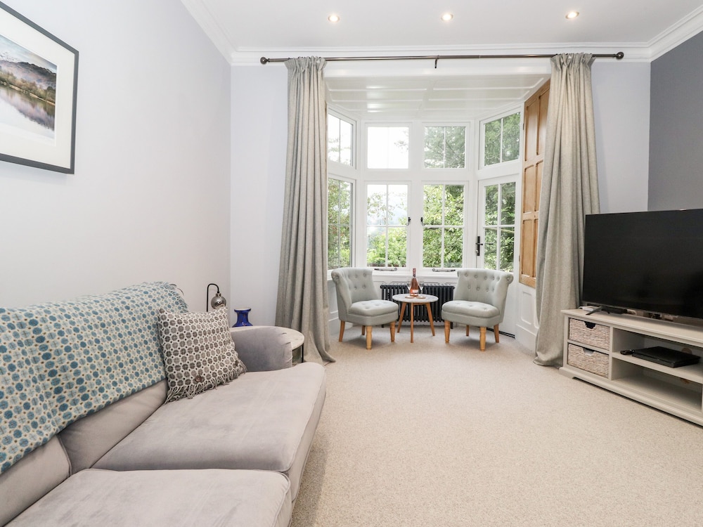 Eller Close House