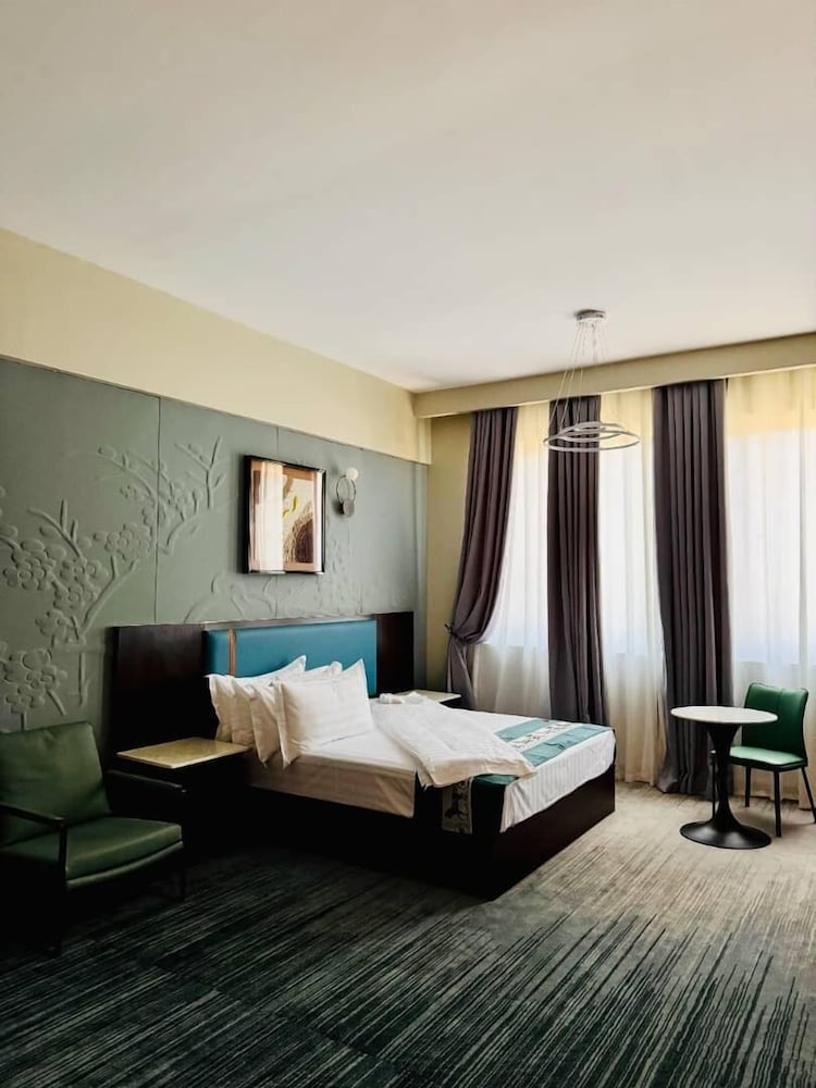 THE LEVELS BY 101 HOTEL