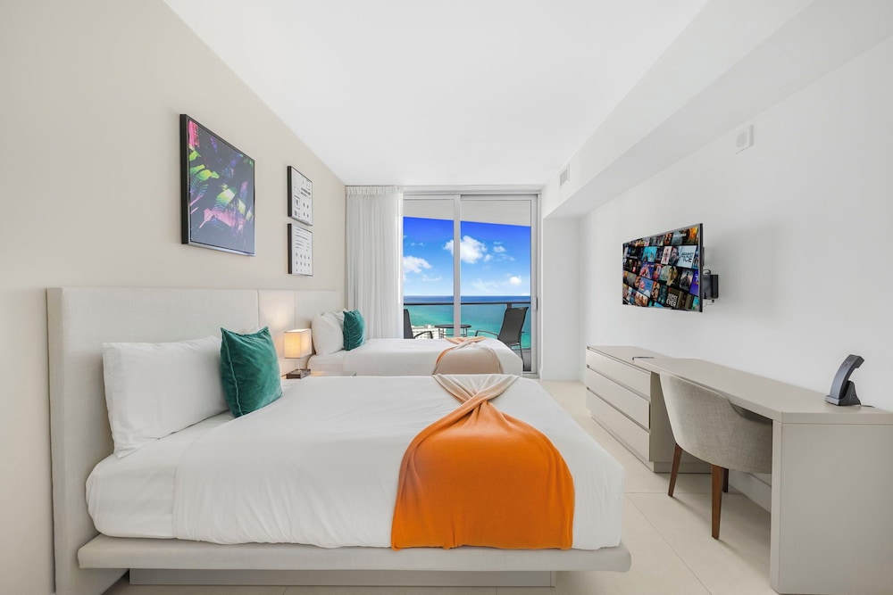Oceanview Condo with Pool & Relaxation