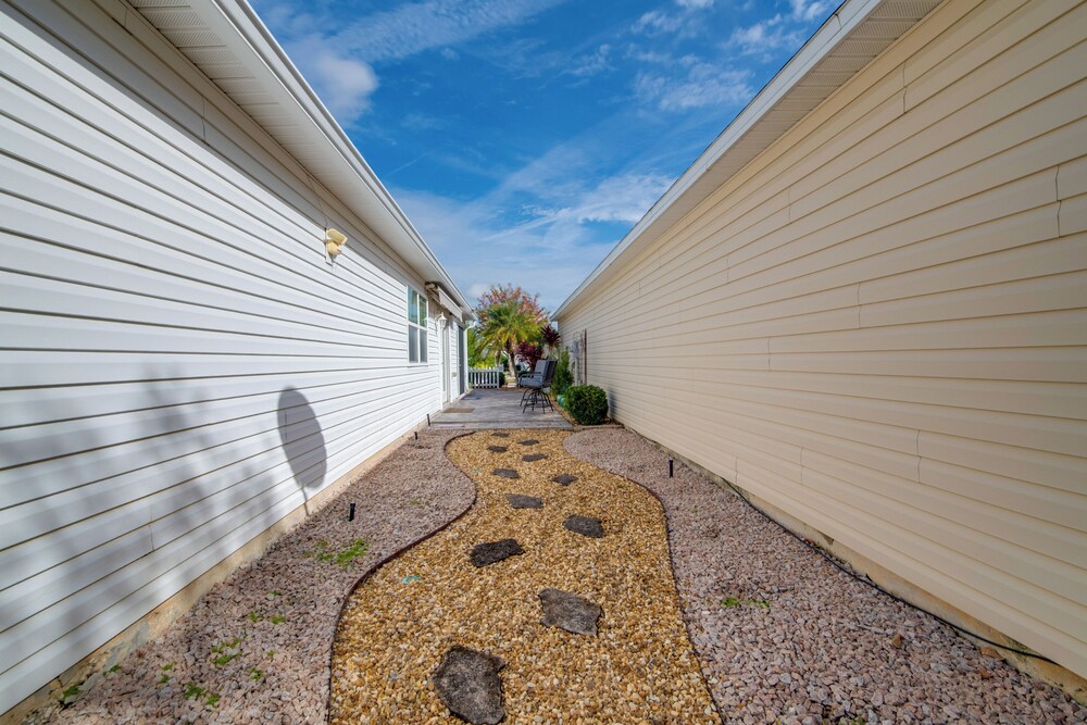 1 Mi to Golf: Home w/ Chic Patio in The Villages