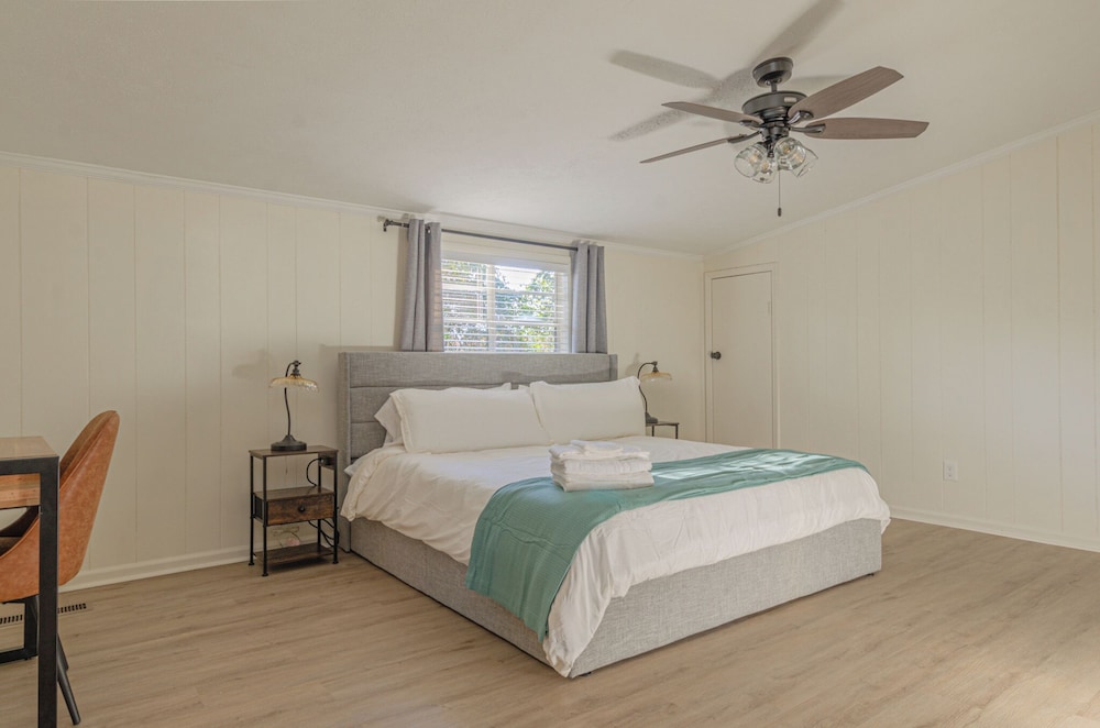 The Columbus Collective 4Bed with games