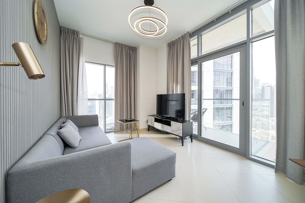 PVH - Burj Khalifa View 1BR - Bellevue 2