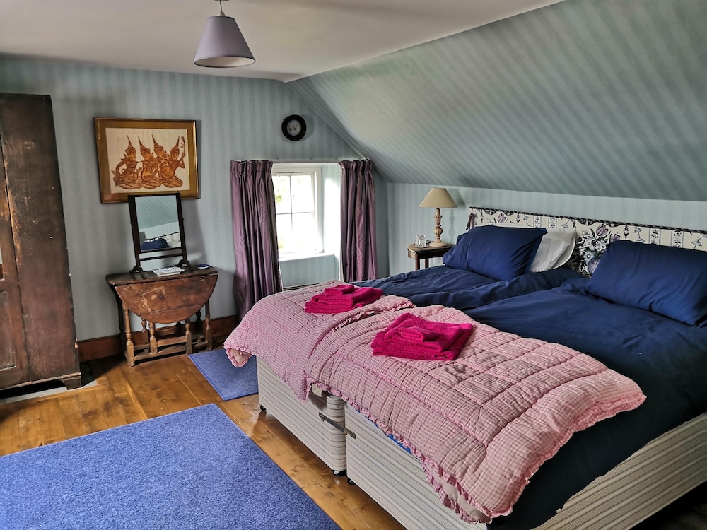 Beautiful 8-bed House in Angus view 5