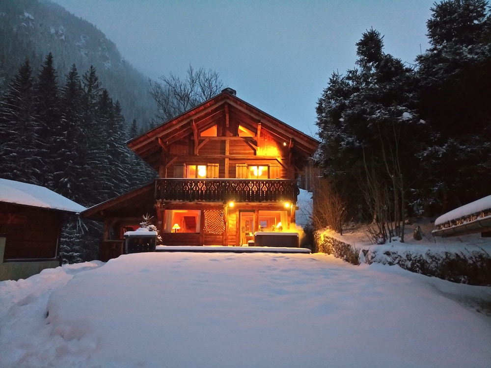 Chalet Scierie - Luxury Chalet With hot tub