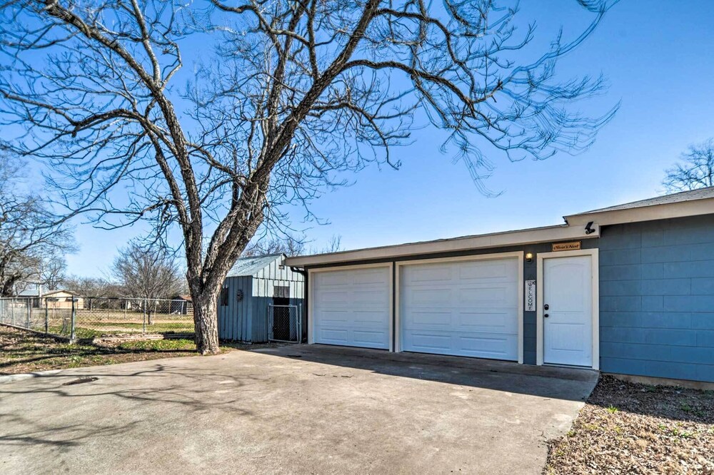 Fredericksburg Vacation Rental Near Downtown! view 2