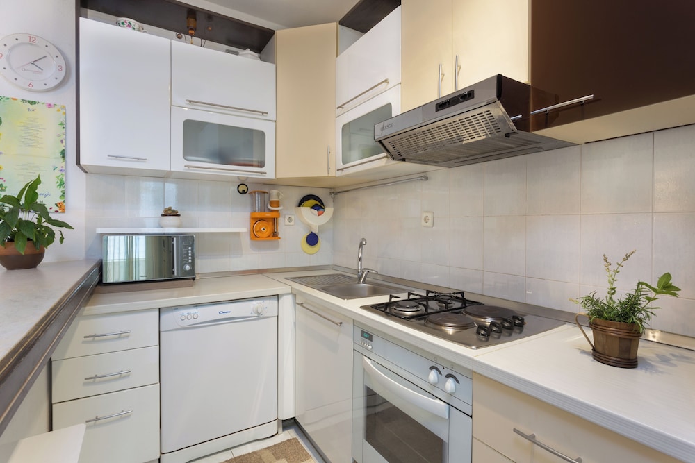 Arca, Apartment With Sea View And Free Parking