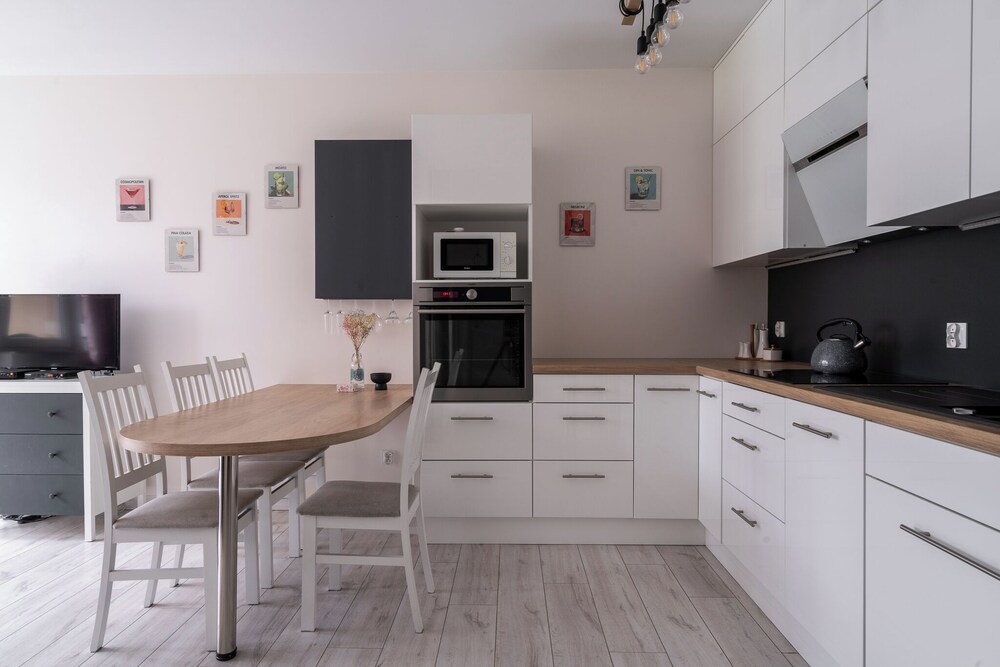 RentPlanet - Apartamenty Tęczowa view 2
